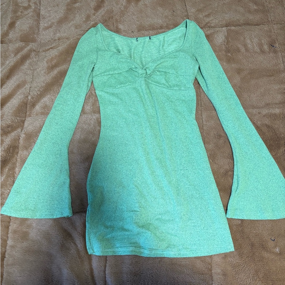 Green Long Sleeve Dress